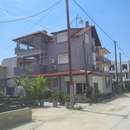 Nikoshouse Apartment Paralia Ofriniou Exterior photo