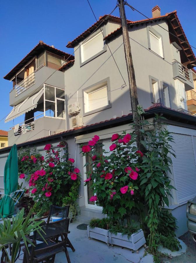 Nikoshouse Apartment Paralia Ofriniou Exterior photo